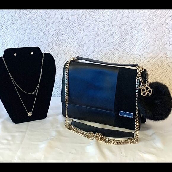 NWT Trina Turk handbag  - Picture 1 of 8